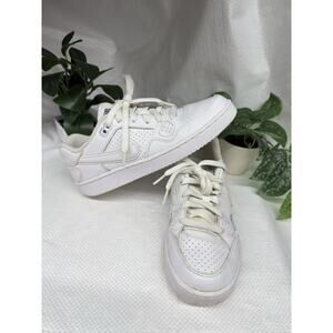 NIKE Son Of Force Shoes Sneakers Triple White 615153-109 size 6.5 Y Kids